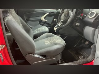 /photos/12209/131e2865-5f23-808c-b1a8-d77180189e96_i320x240.jpg