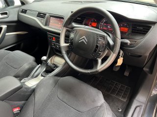 /photos/12209/29b0cabc-3f53-2998-7bd5-8fa13edde40e_i320x240.jpg