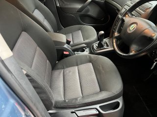 /photos/12209/398bed66-91ea-a441-9616-c860380b5d7b_i320x240.jpg