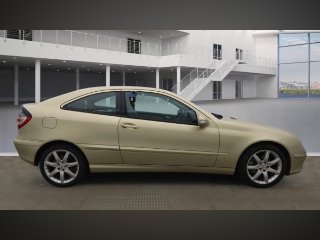 /photos/12209/499a6475-c749-937d-f086-48ae082ffead_i320x240.jpg