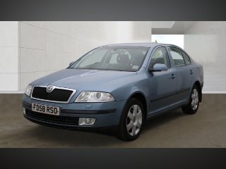 /photos/12209/f966d9a1-7e6d-b3ed-5a41-6e1a81aab1de_i320x240.jpg